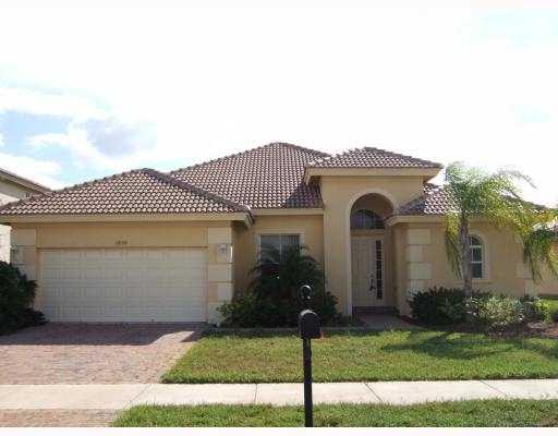 FIRST REPLAT OF PORTOFINO ISLES - Residential