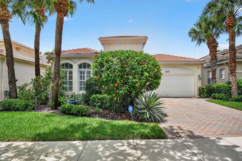 Photo of 8553 E Via Grande E, Wellington, FL 33411 (MLS # B26039275)
