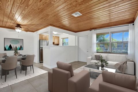 200 Croton 202 Avenue 202 Lantana FL 33462