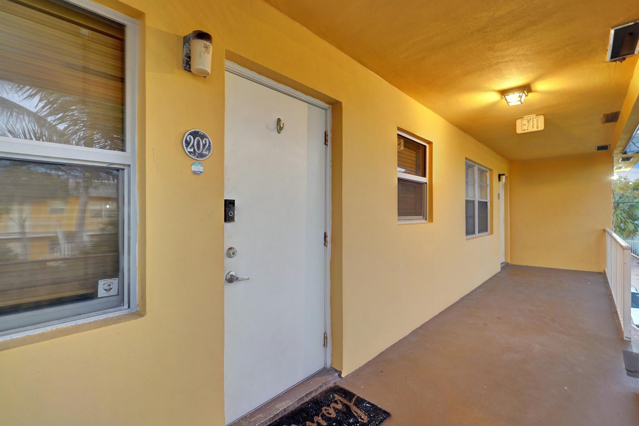 200 Croton 202 Avenue 202