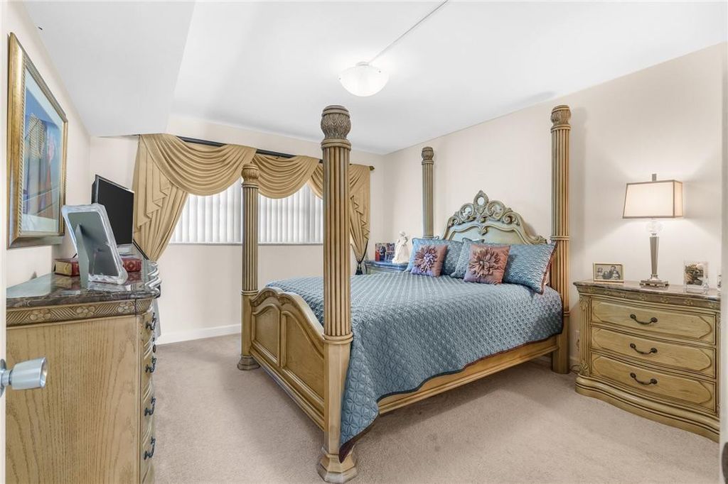 Photo of 3800 Oaks Clubhouse Drive #110, Pompano Beach, FL 33069 (MLS # F10528282)