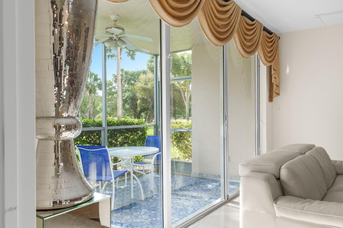 NO 70 PALM-AIRE COUNTRY CLUB - Residential