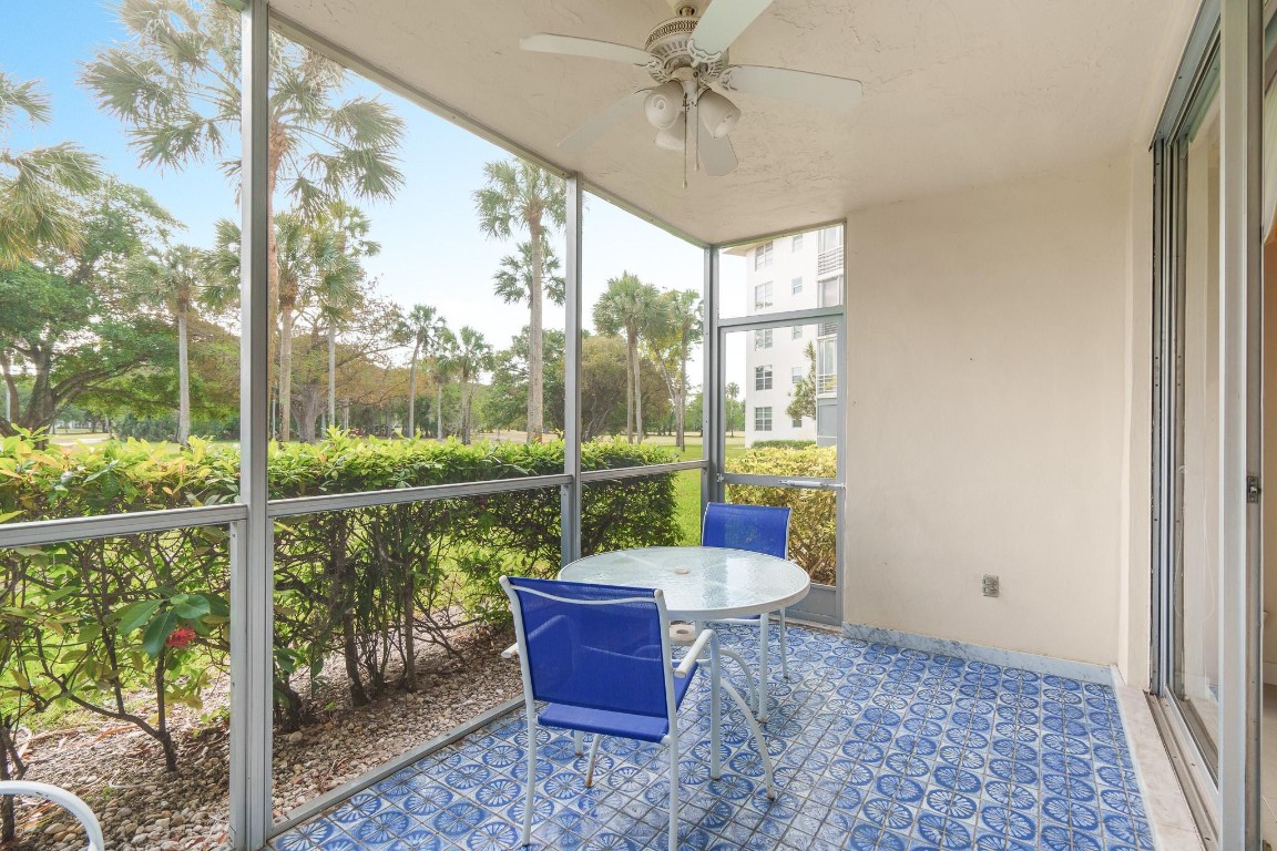 NO 70 PALM-AIRE COUNTRY CLUB - Residential