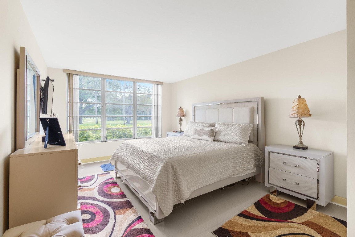 NO 70 PALM-AIRE COUNTRY CLUB - Residential