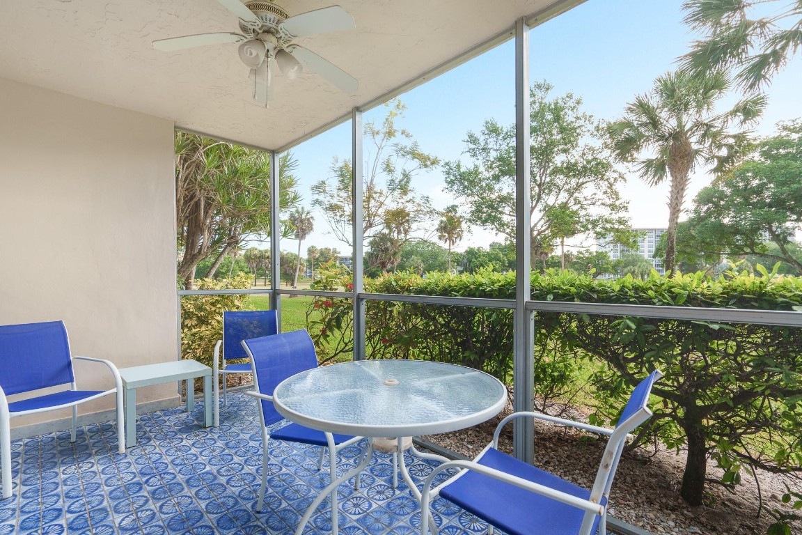 NO 70 PALM-AIRE COUNTRY CLUB - Residential