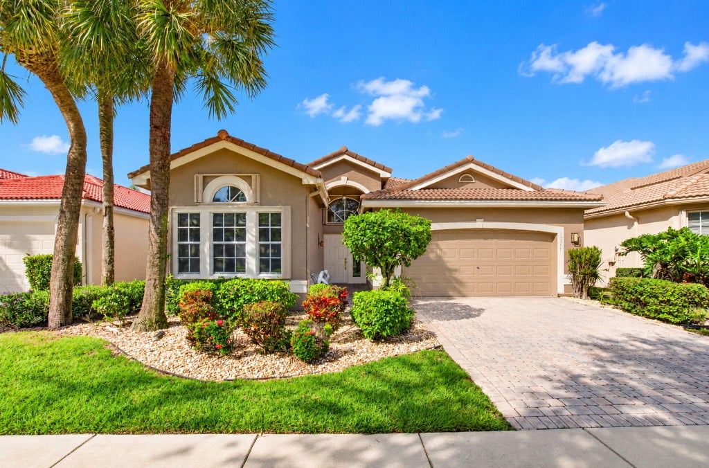 Photo of 13577 MOROCCA LAKE Lane, Delray Beach, FL 33446 (MLS # B26093479)