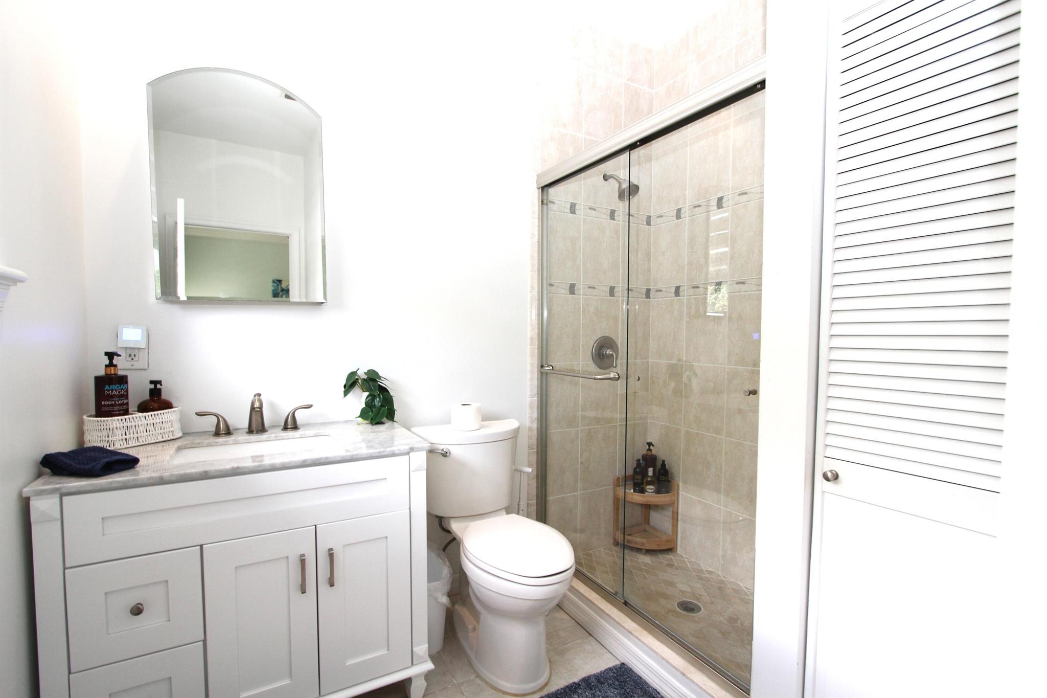 COCONUT COVE OF LANTANA C - Residential