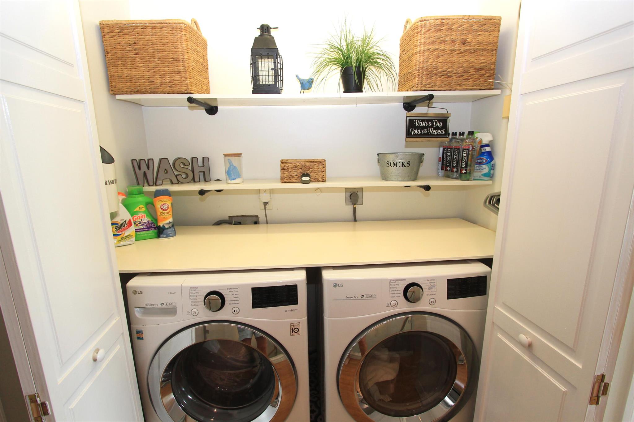 COCONUT COVE OF LANTANA C - Residential