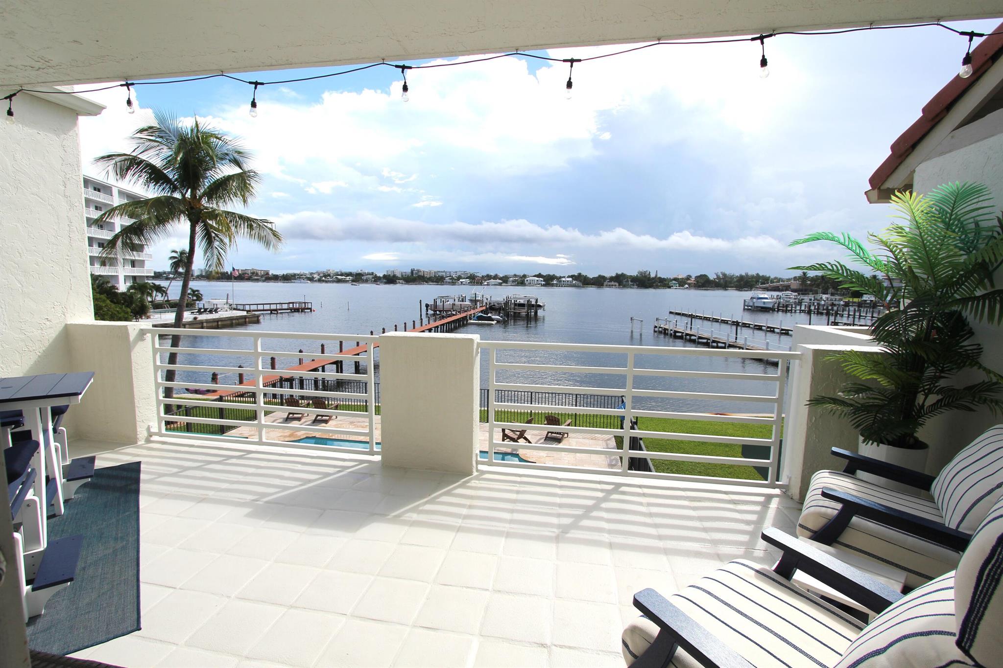 330 N Lake Drive