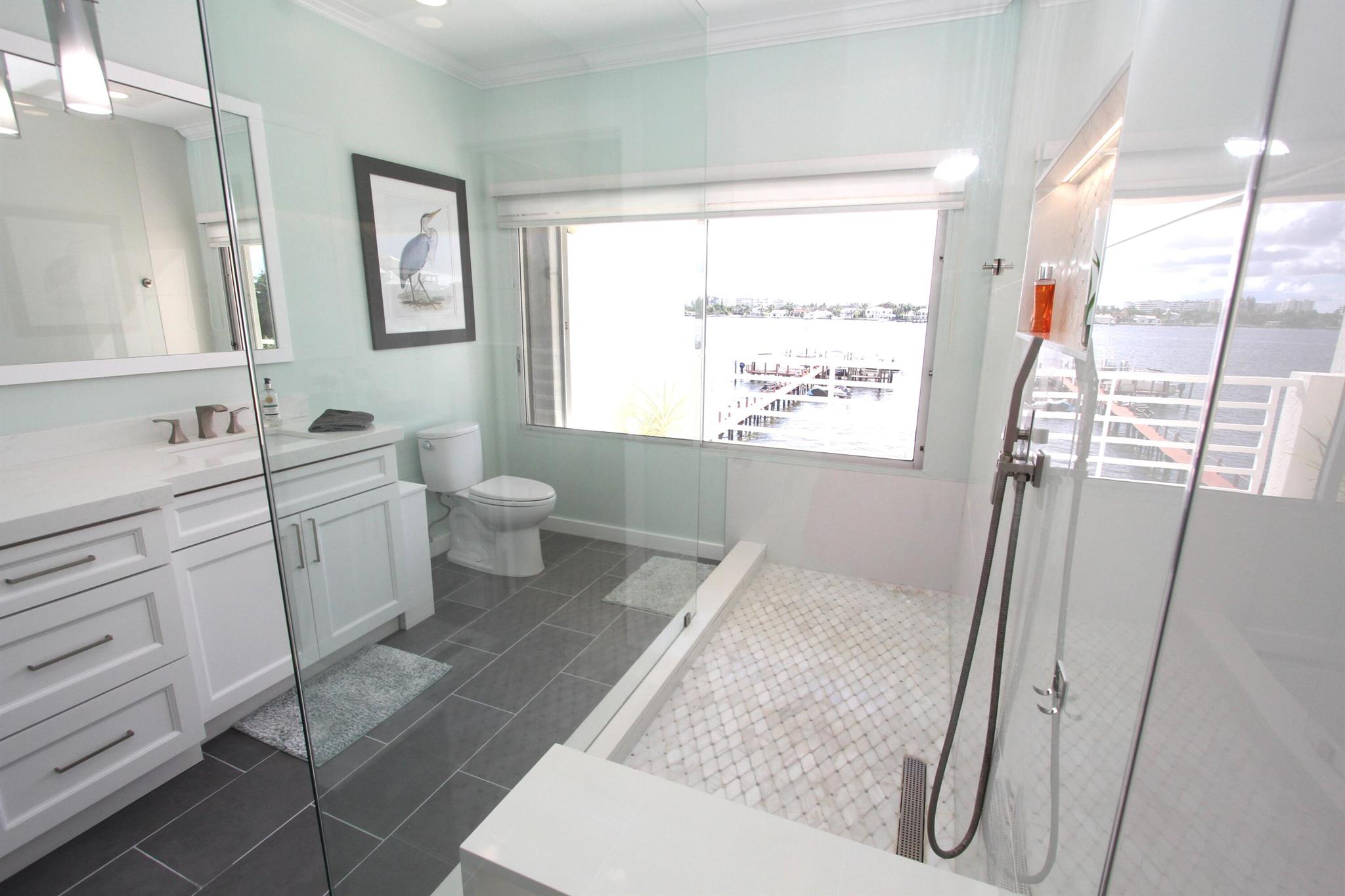 COCONUT COVE OF LANTANA C - Residential