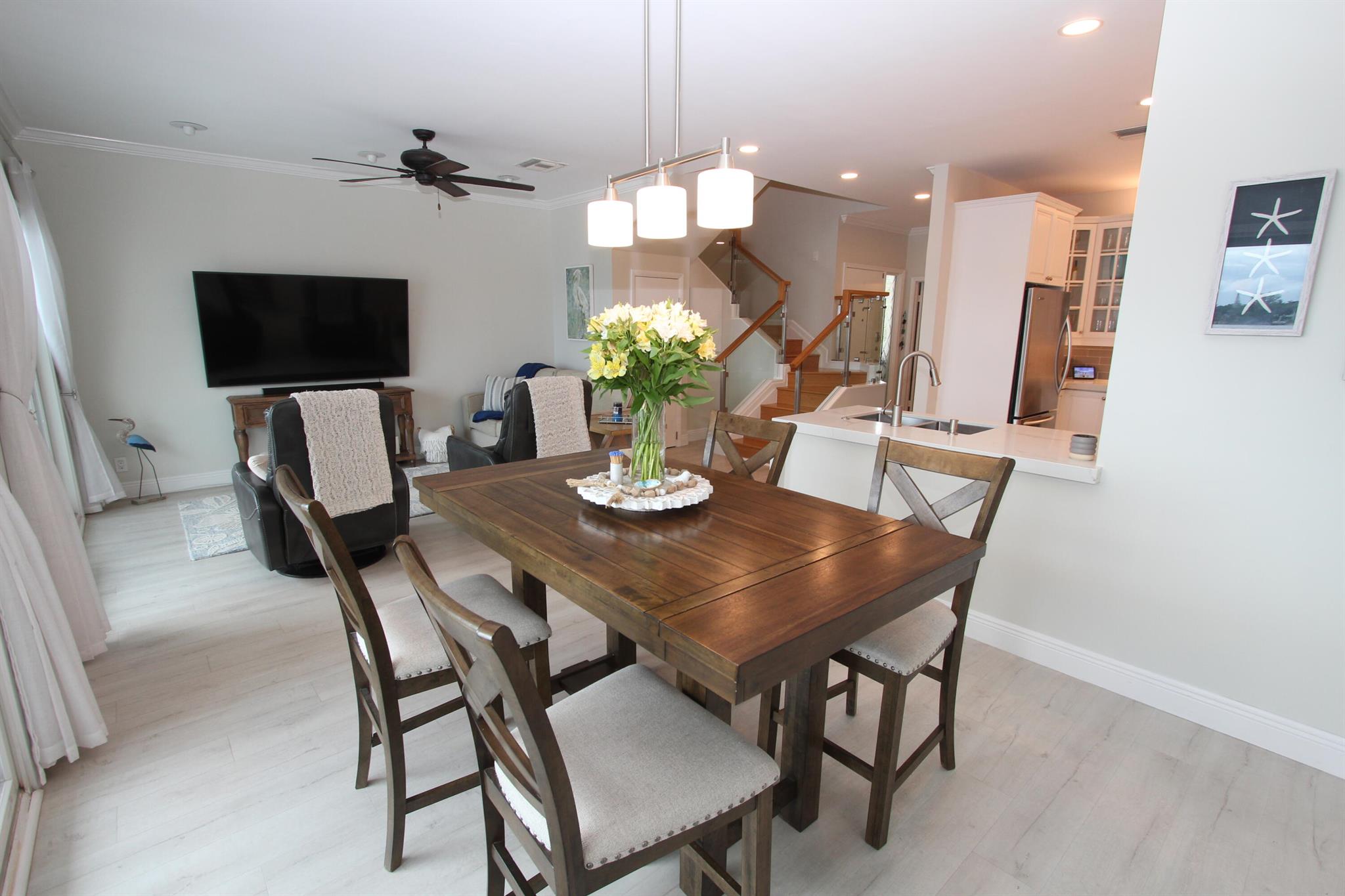 COCONUT COVE OF LANTANA C - Residential