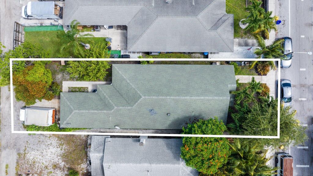 Photo of 215 S E Street, Lake Worth Beach, FL 33460 (MLS # R11167702)