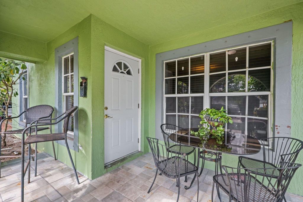 Photo of 215 S E Street, Lake Worth Beach, FL 33460 (MLS # R11167702)