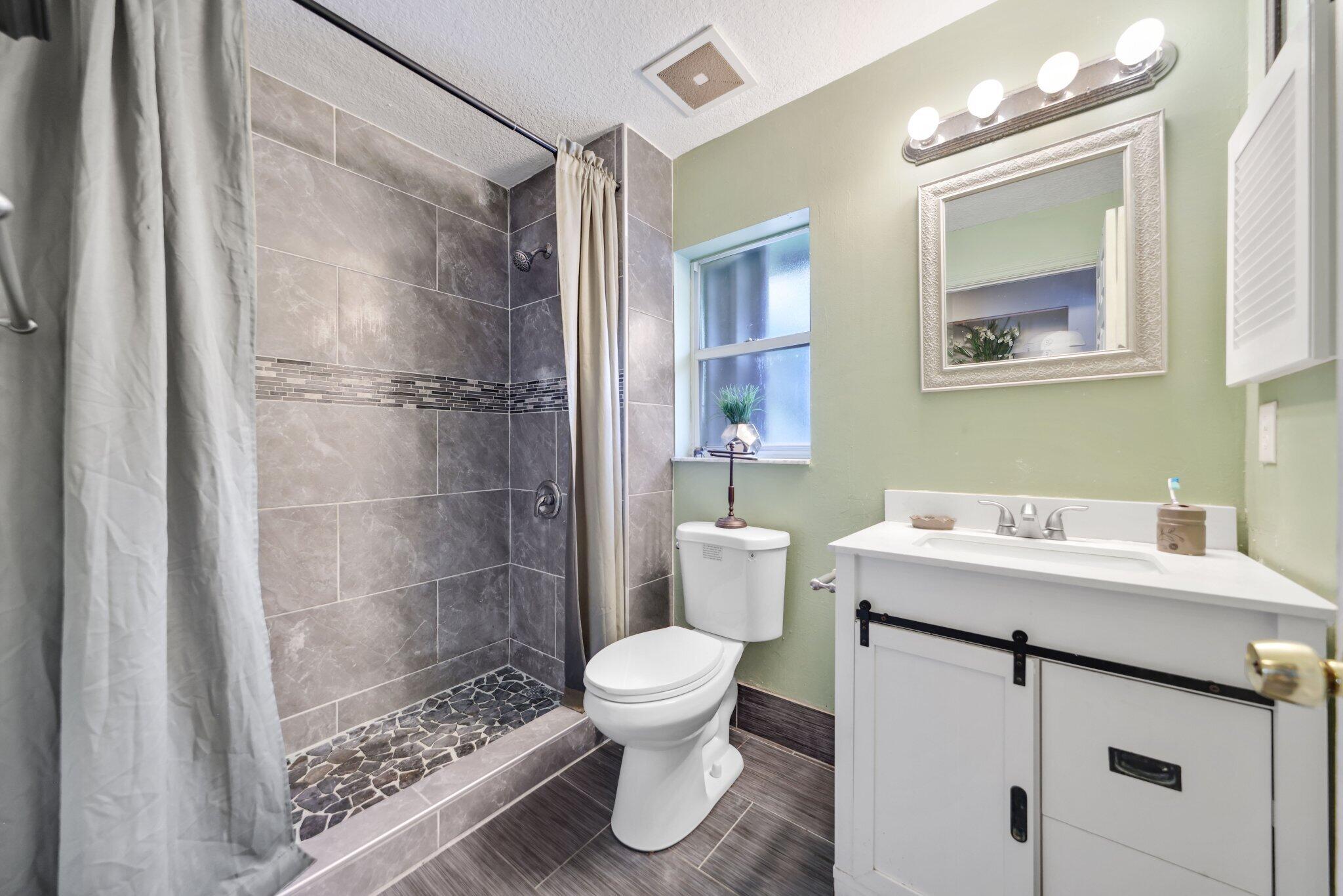 LAKE WORTH TOWN OF - Residential