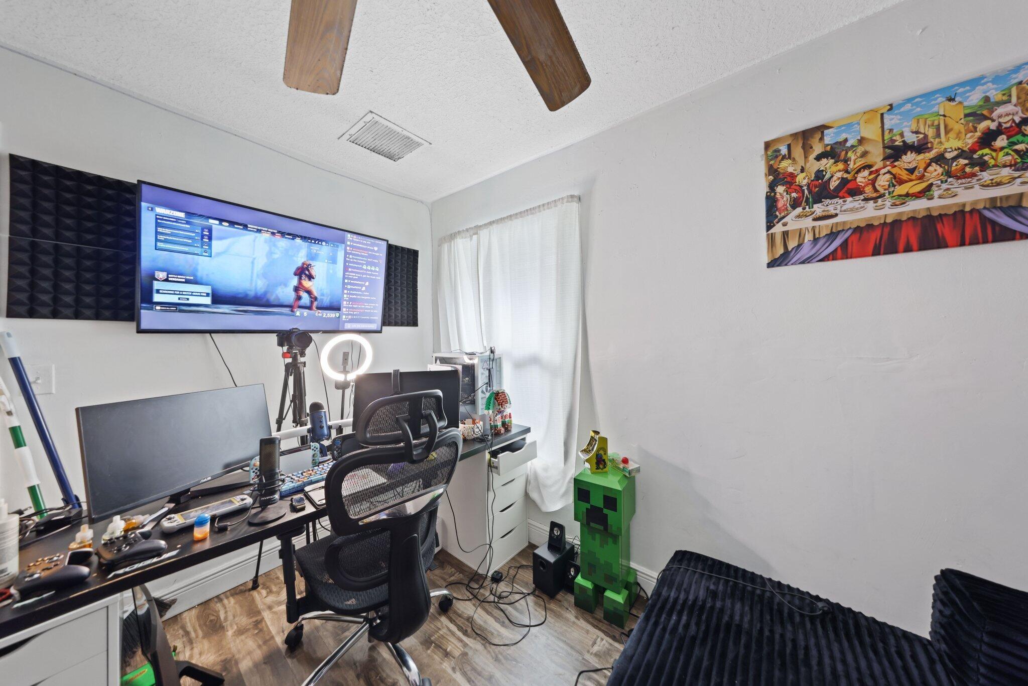 LAKE WORTH TOWN OF - Residential