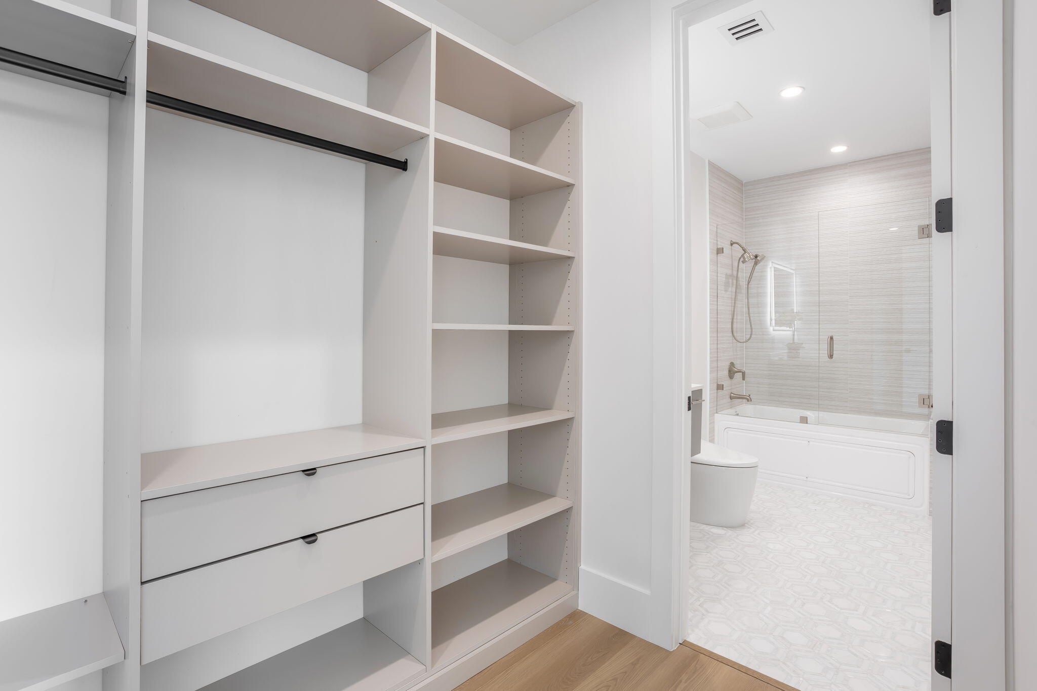 CARIBBEAN KEYS - Residential