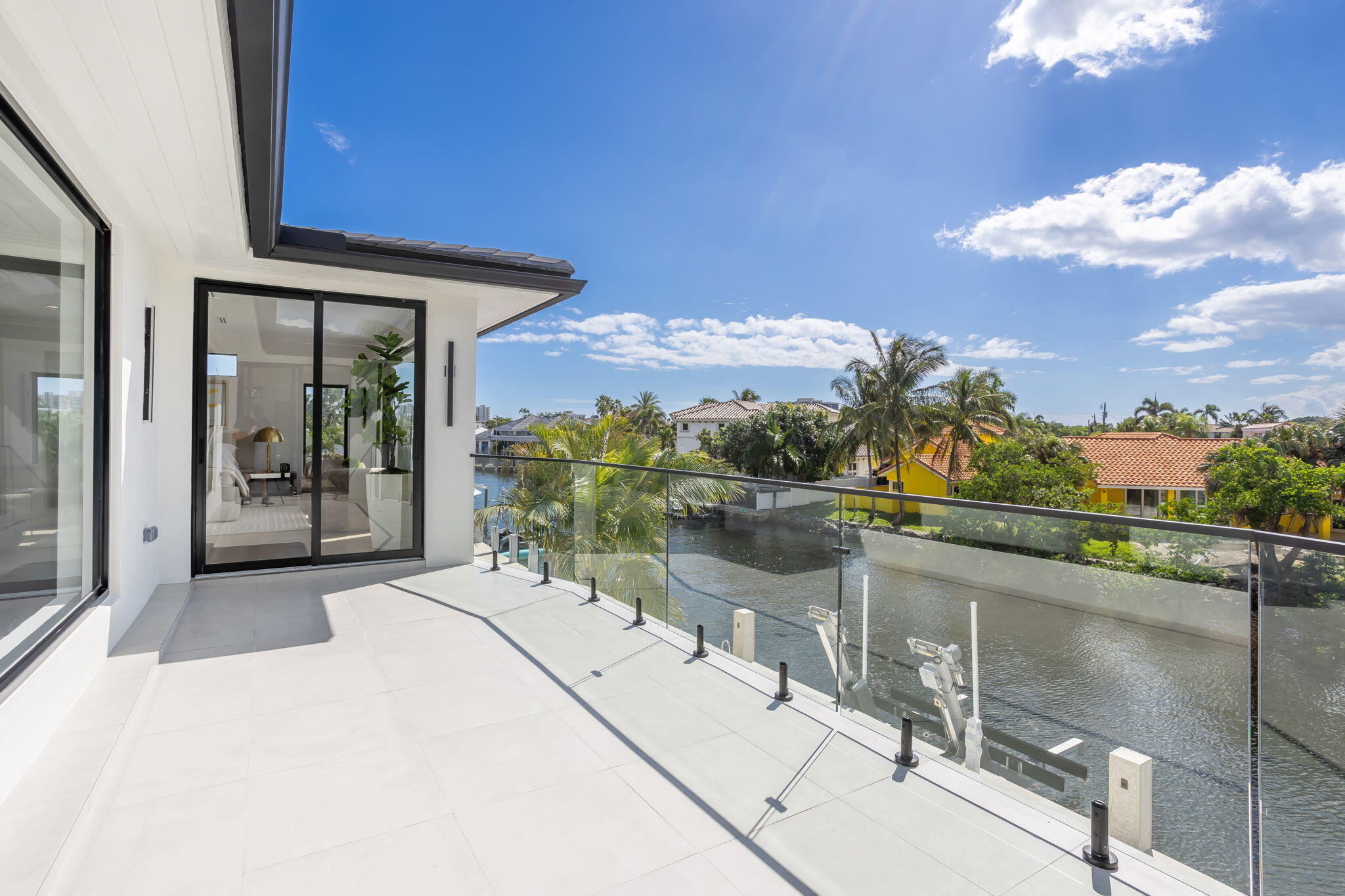 CARIBBEAN KEYS - Residential