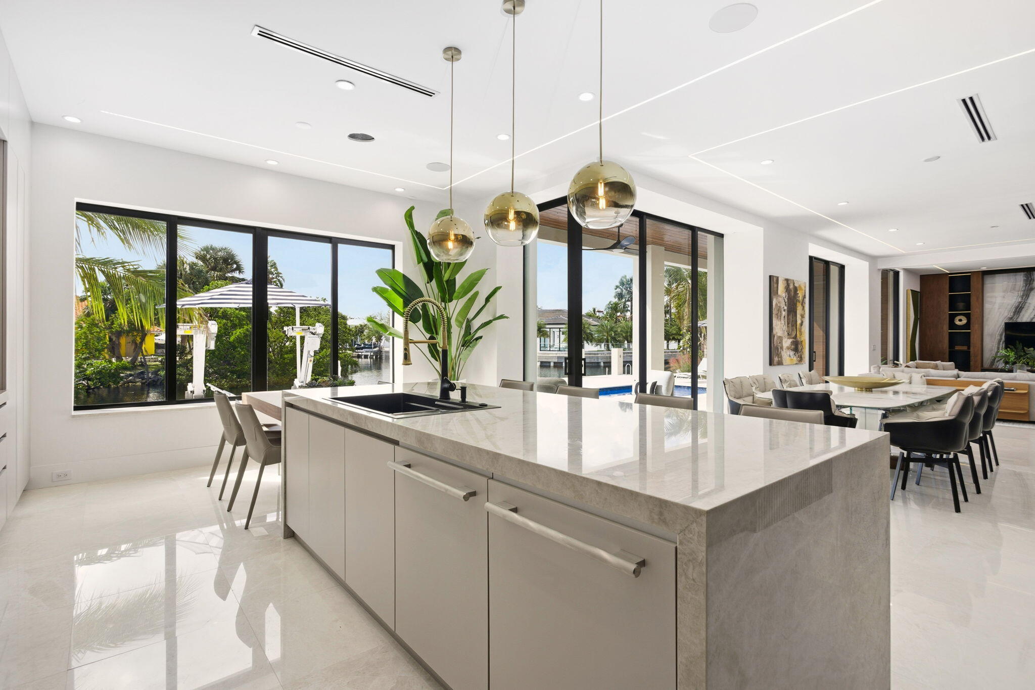 CARIBBEAN KEYS - Residential