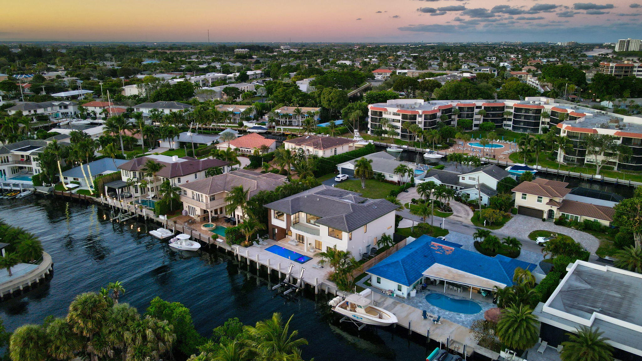 CARIBBEAN KEYS - Residential