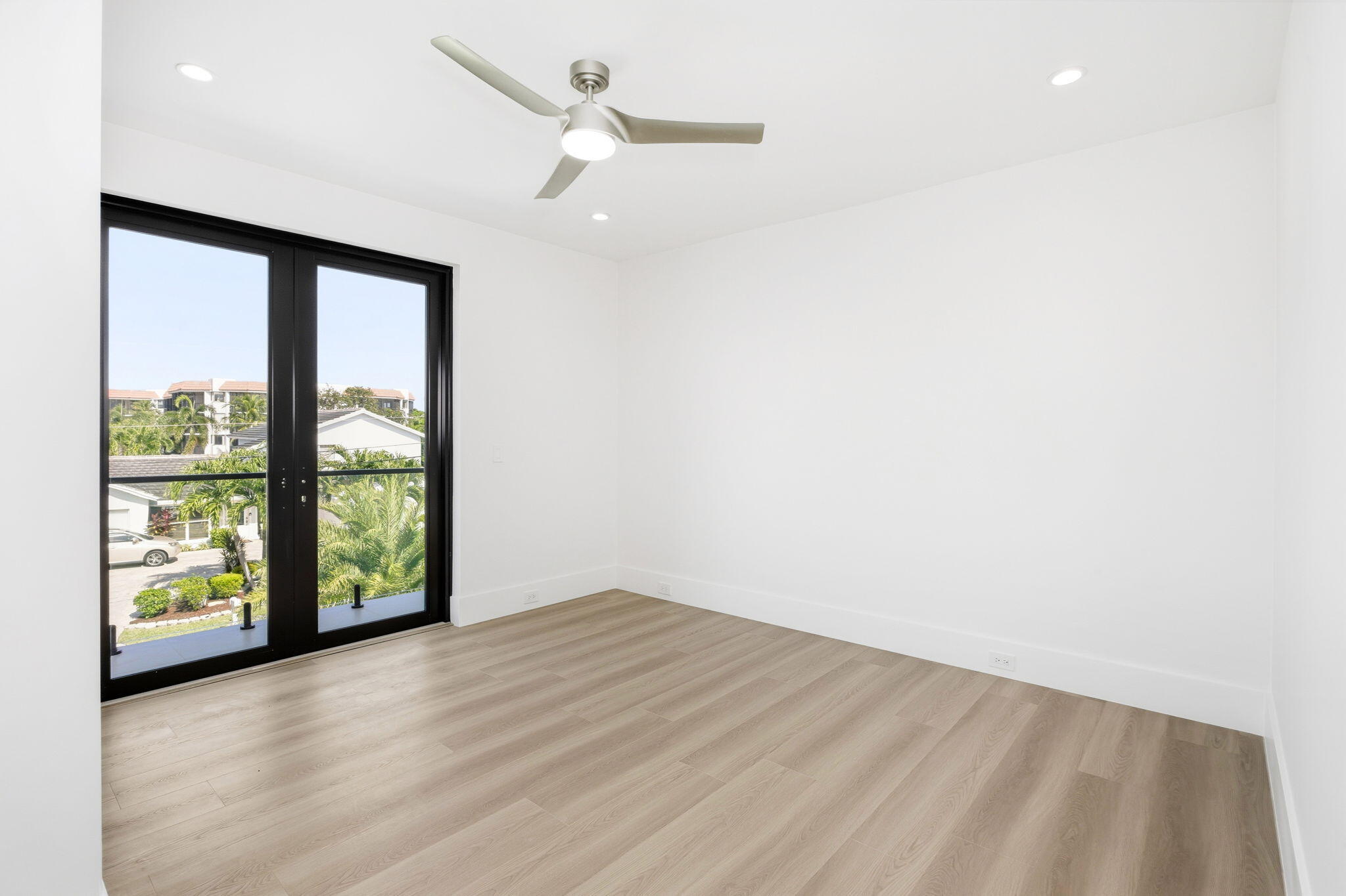 CARIBBEAN KEYS - Residential