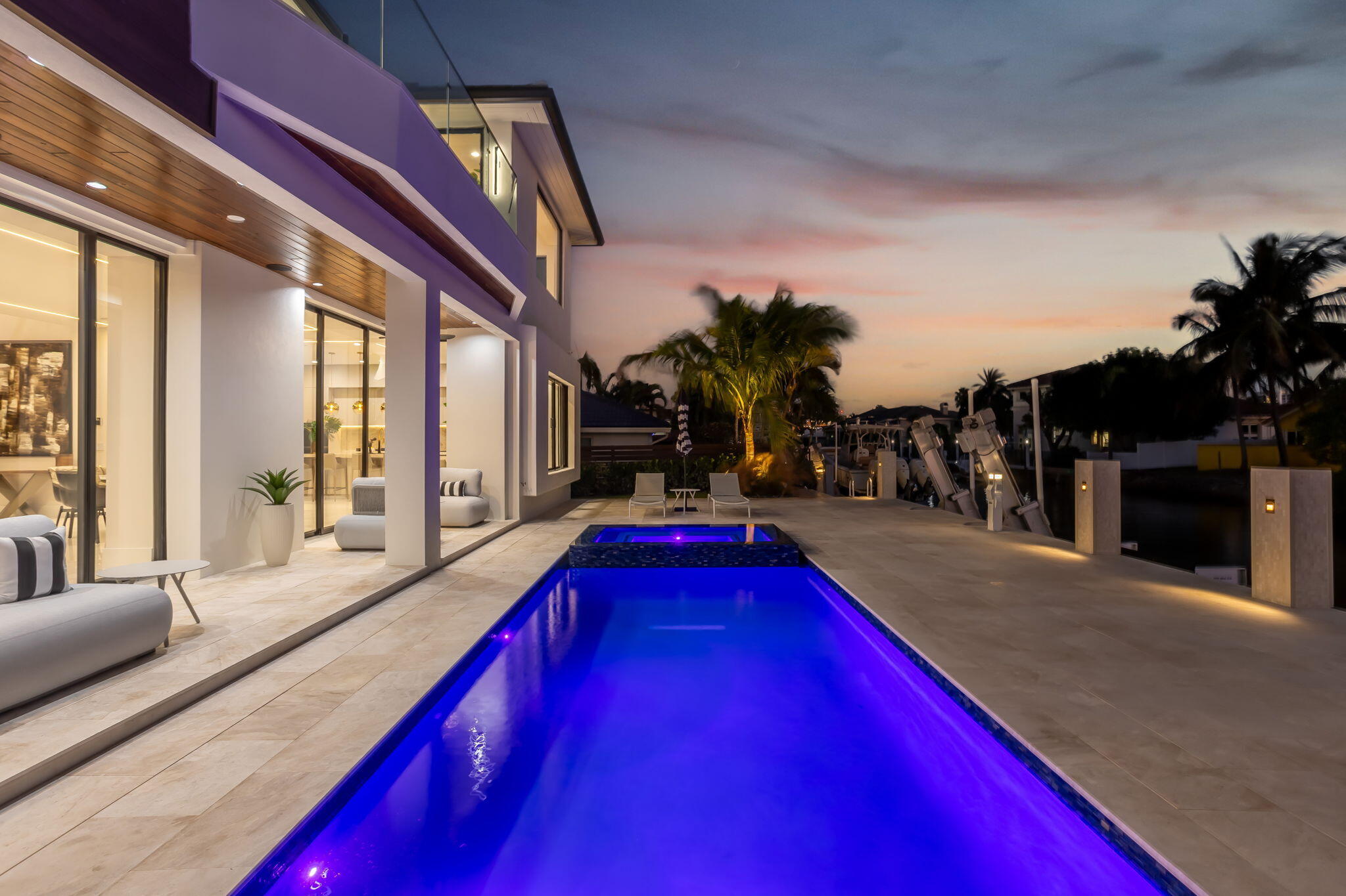 CARIBBEAN KEYS - Residential