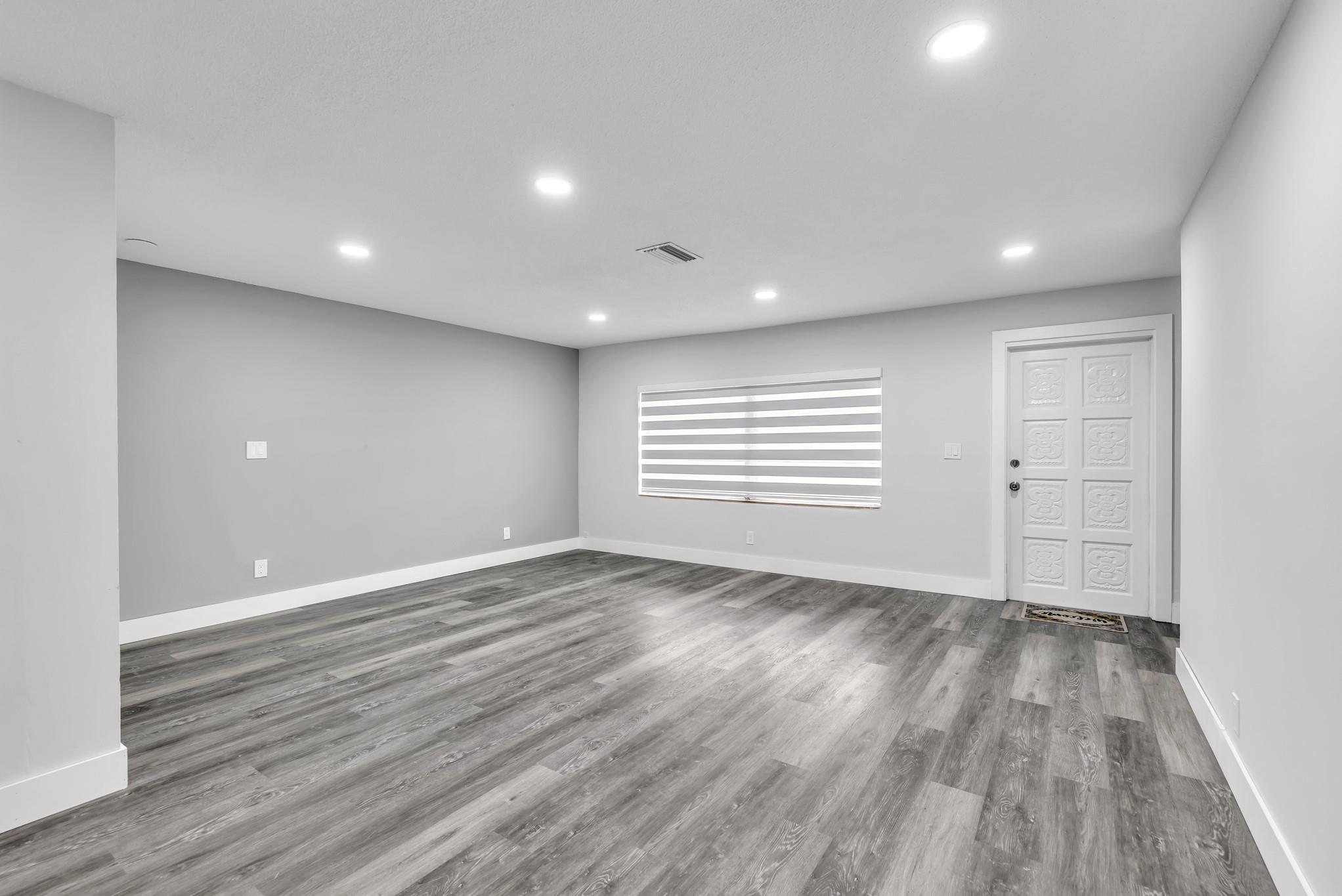 1351 NW 54th Ave