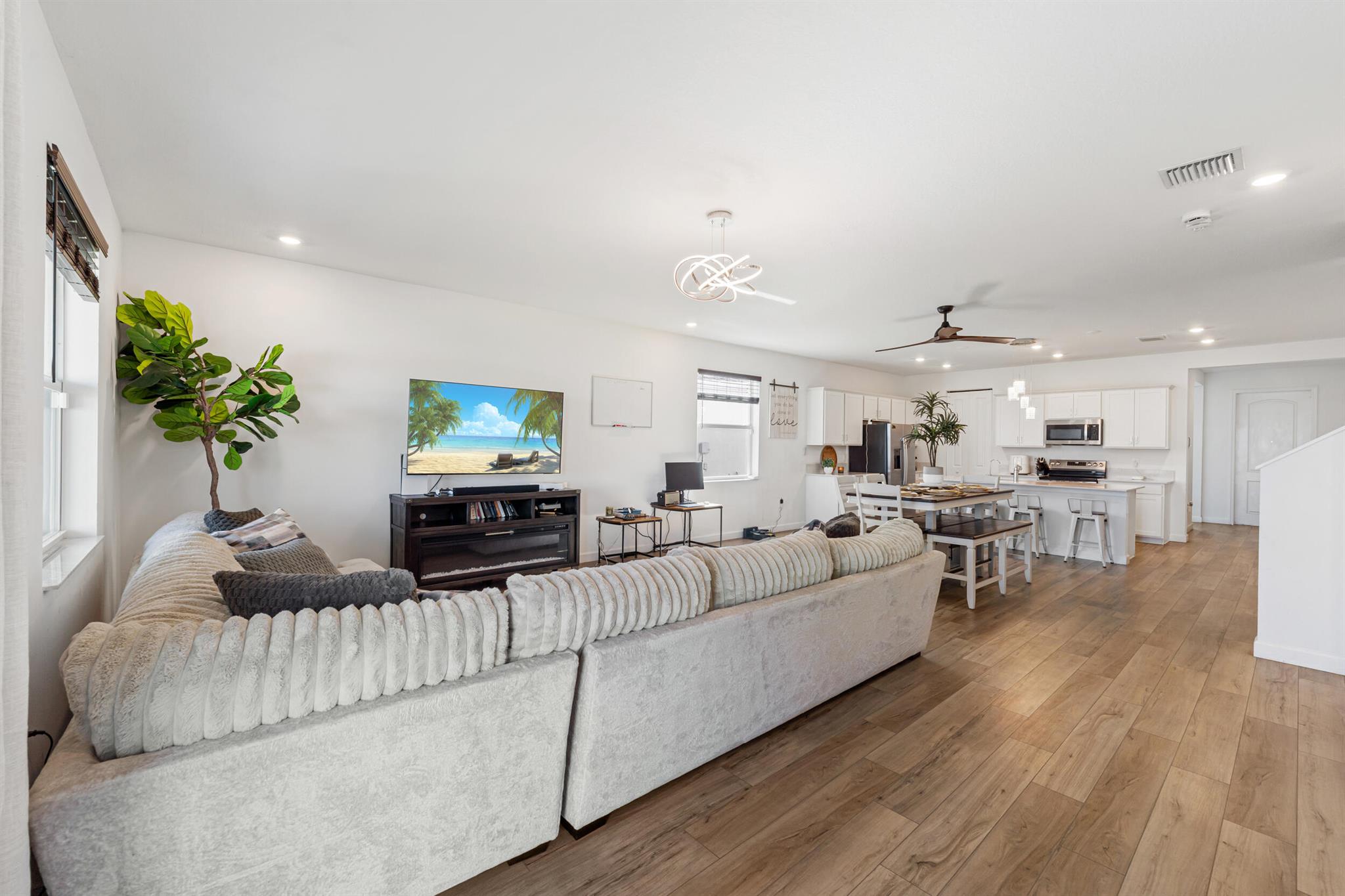 CENTRAL PARK VERANO SOUTH - Residential