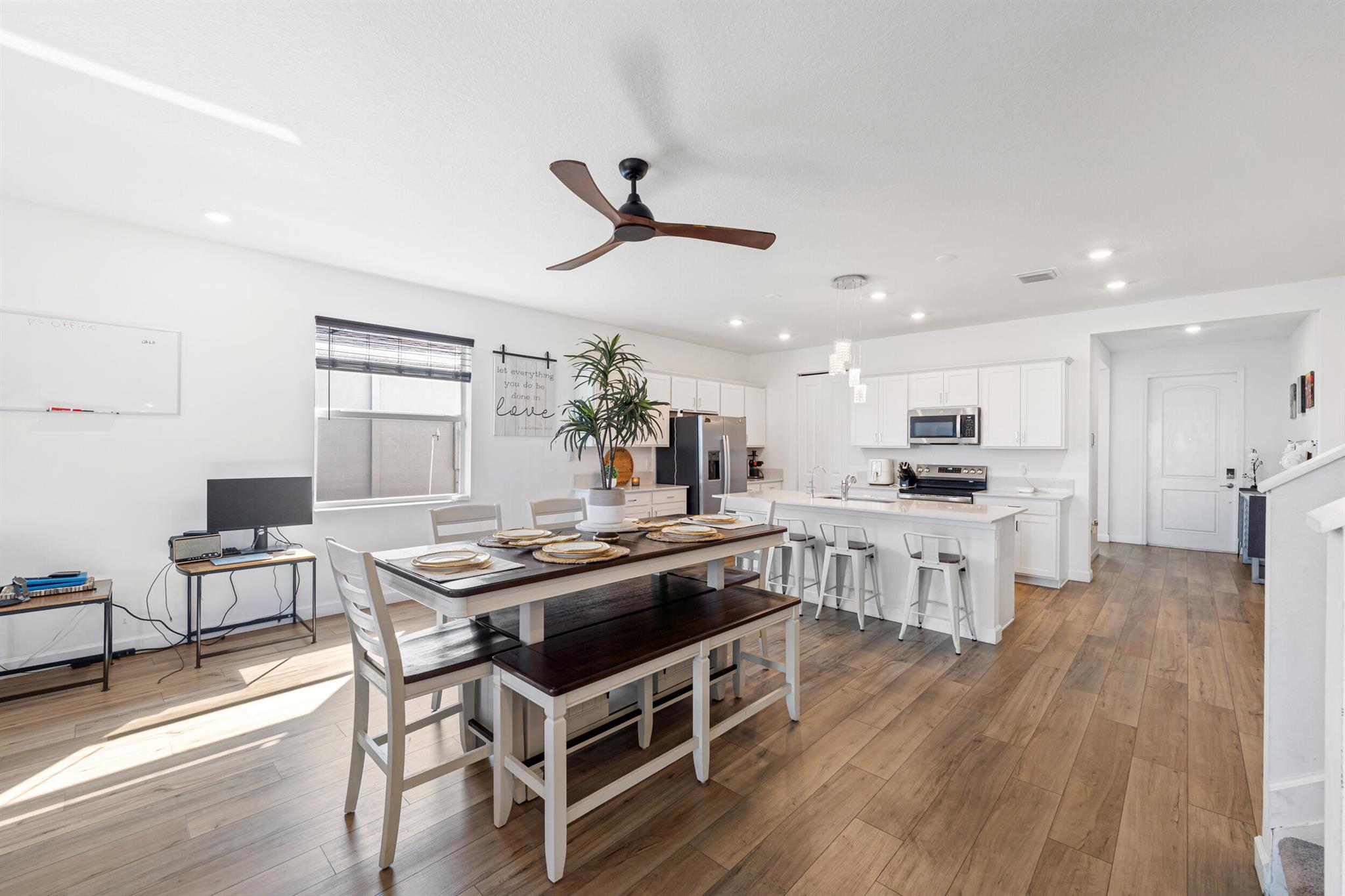 CENTRAL PARK VERANO SOUTH - Residential