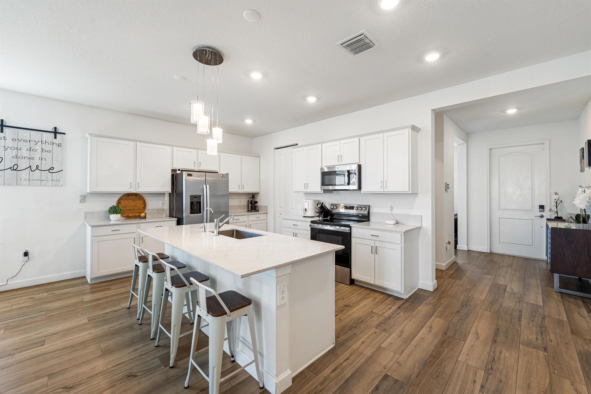 CENTRAL PARK VERANO SOUTH - Residential