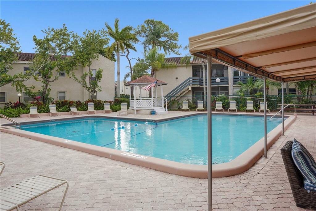 Embarcadero - Residential