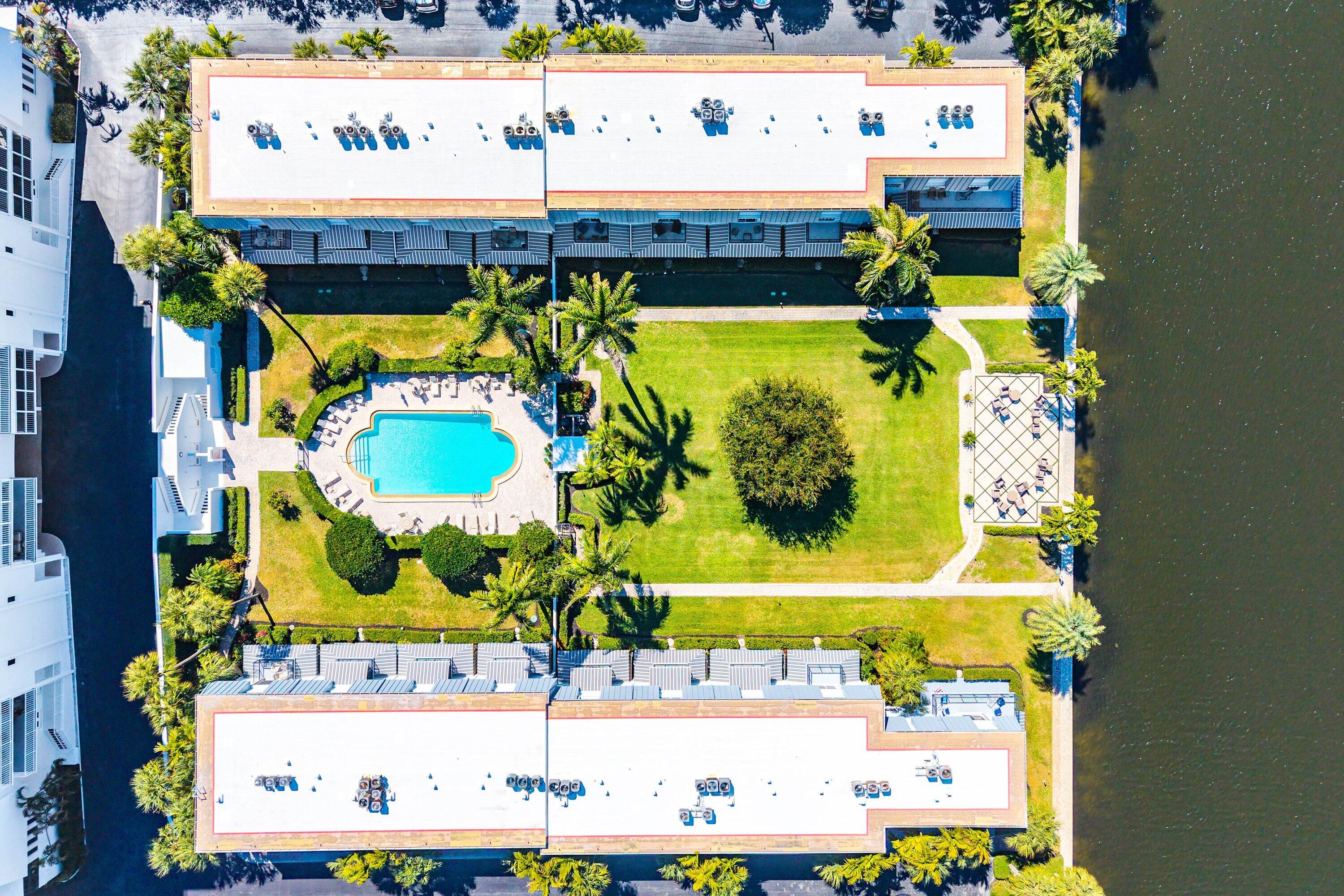 DELRAY BEACH CLUB APTS CONDO - Residential