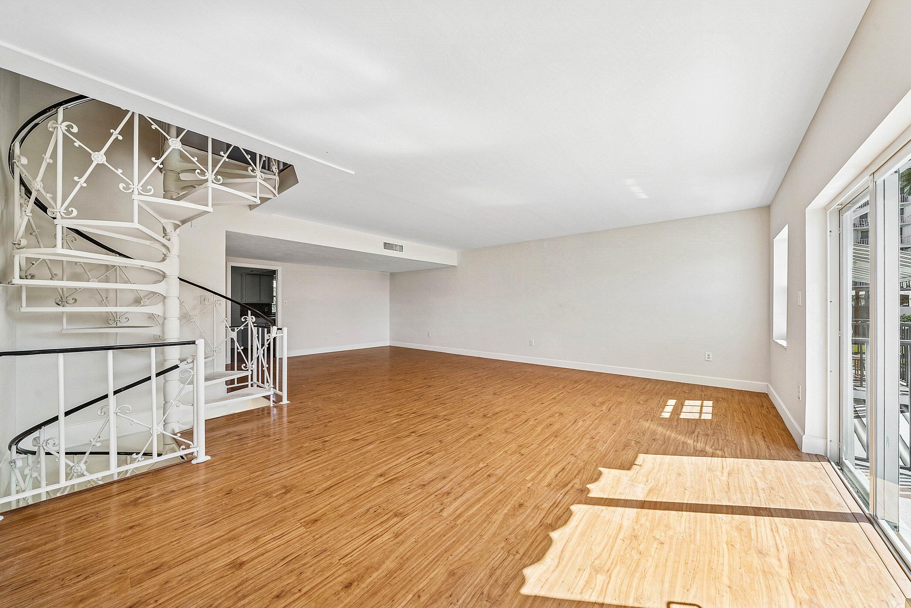 DELRAY BEACH CLUB APTS CONDO - Residential