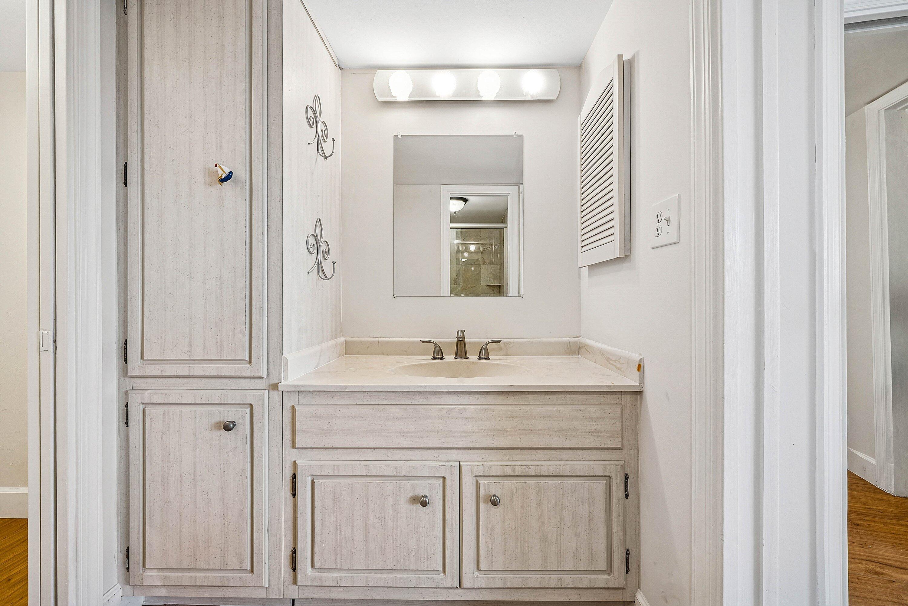 DELRAY BEACH CLUB APTS CONDO - Residential