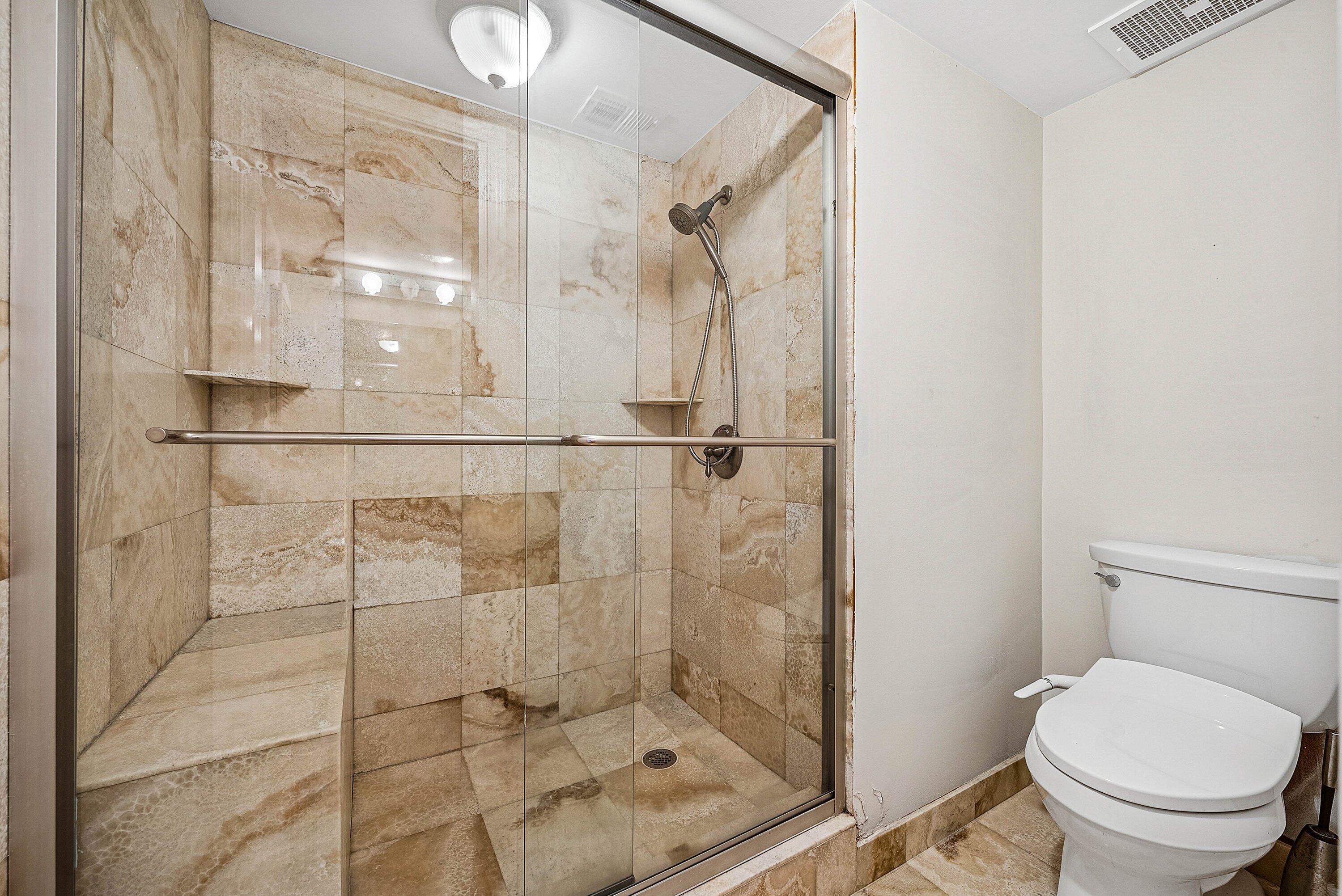 DELRAY BEACH CLUB APTS CONDO - Residential