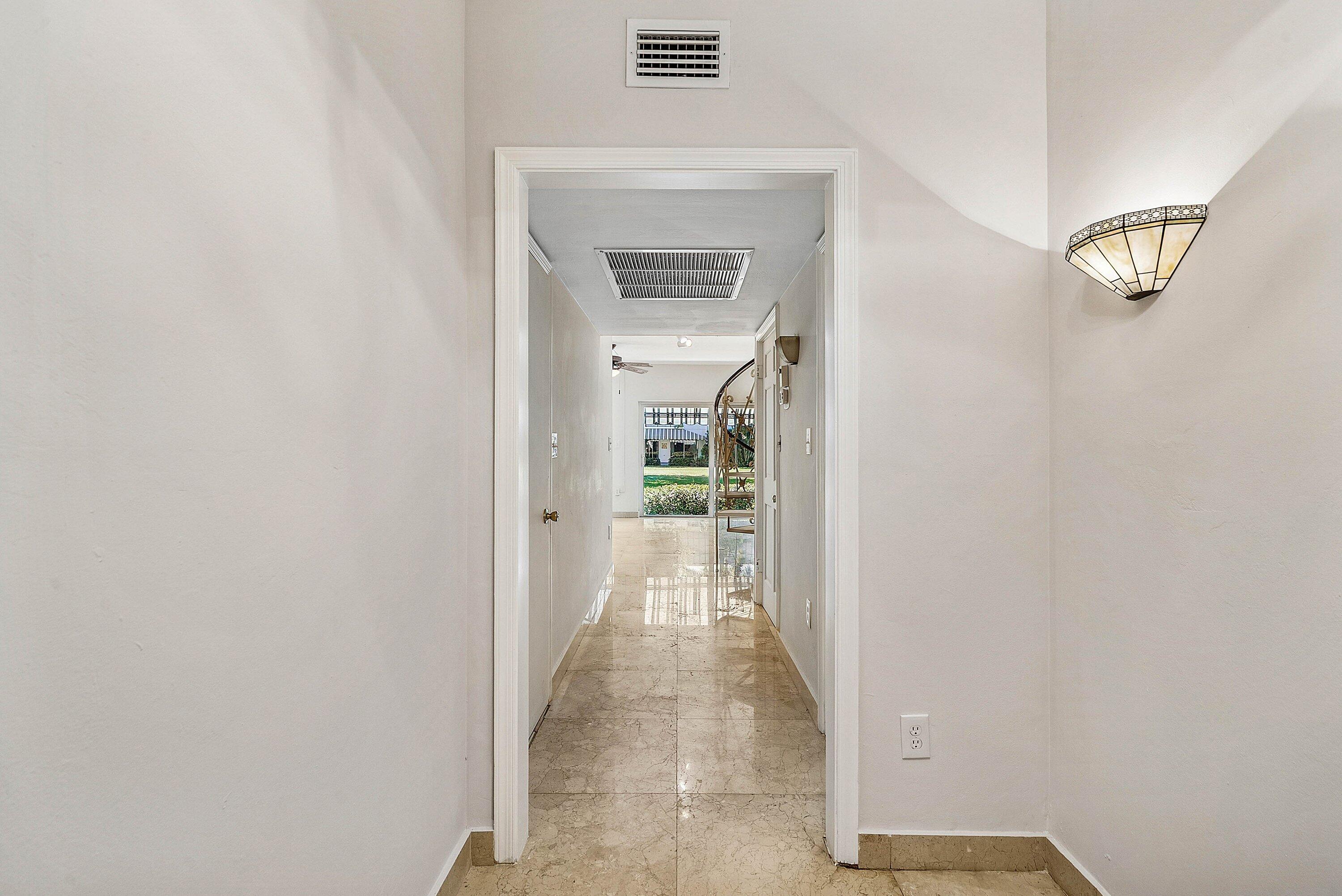 DELRAY BEACH CLUB APTS CONDO - Residential