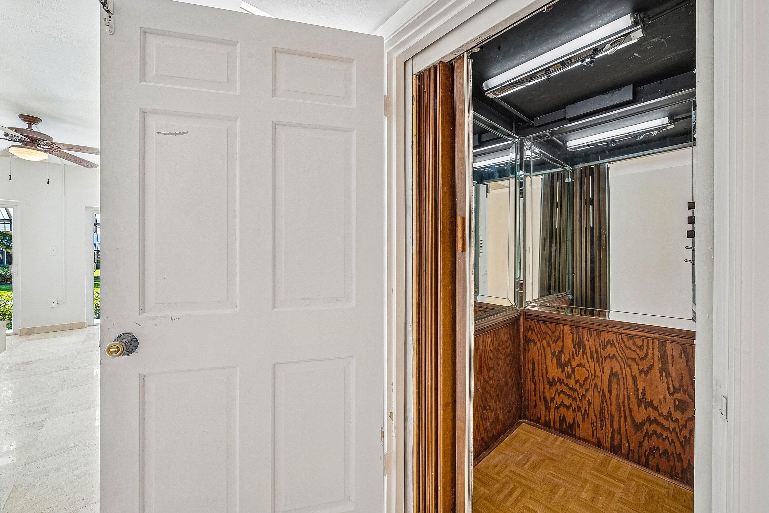 DELRAY BEACH CLUB APTS CONDO - Residential