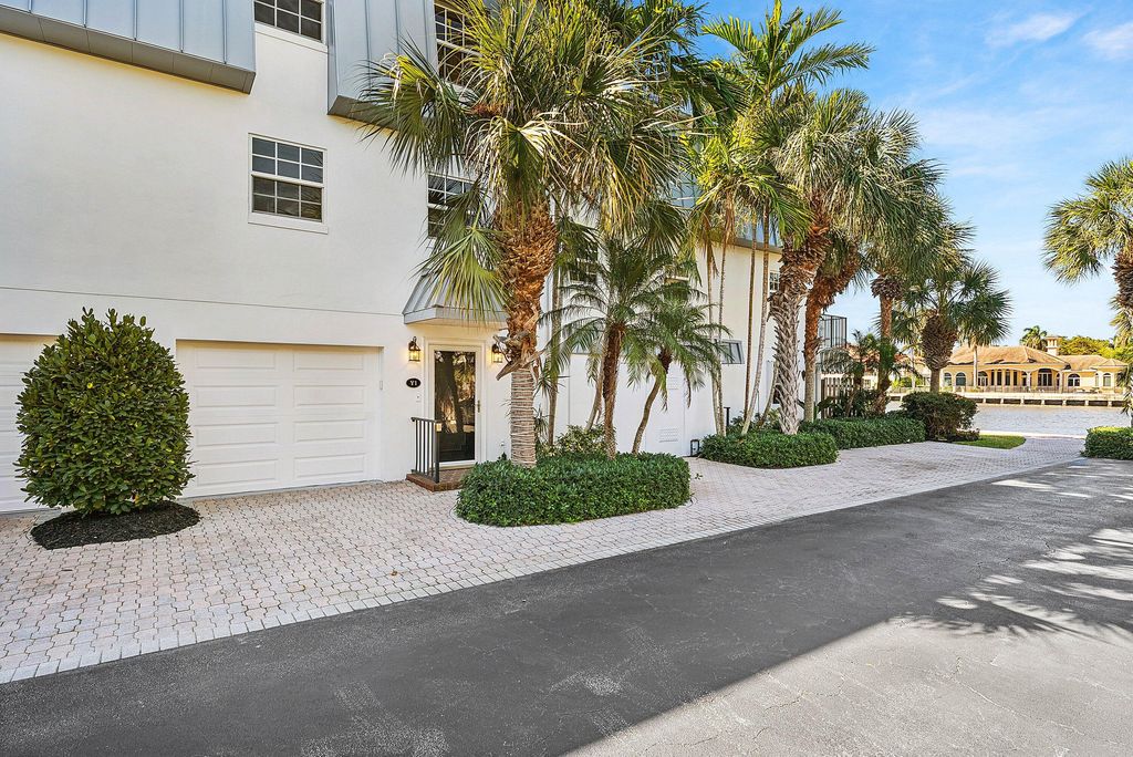 Photo of 2000 S Ocean Boulevard #Y1, Delray Beach, FL 33483 (MLS # R11169474)