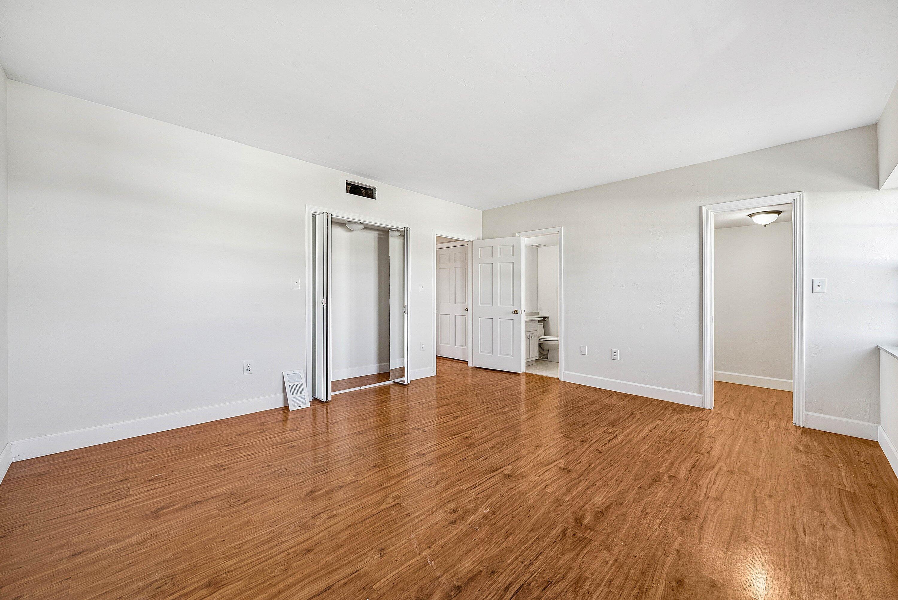 DELRAY BEACH CLUB APTS CONDO - Residential