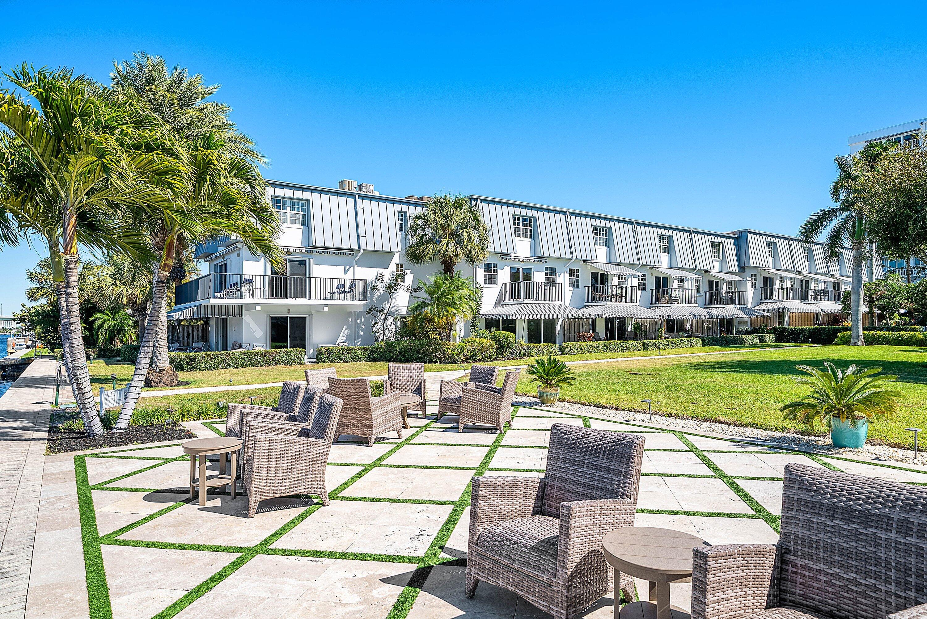 DELRAY BEACH CLUB APTS CONDO - Residential