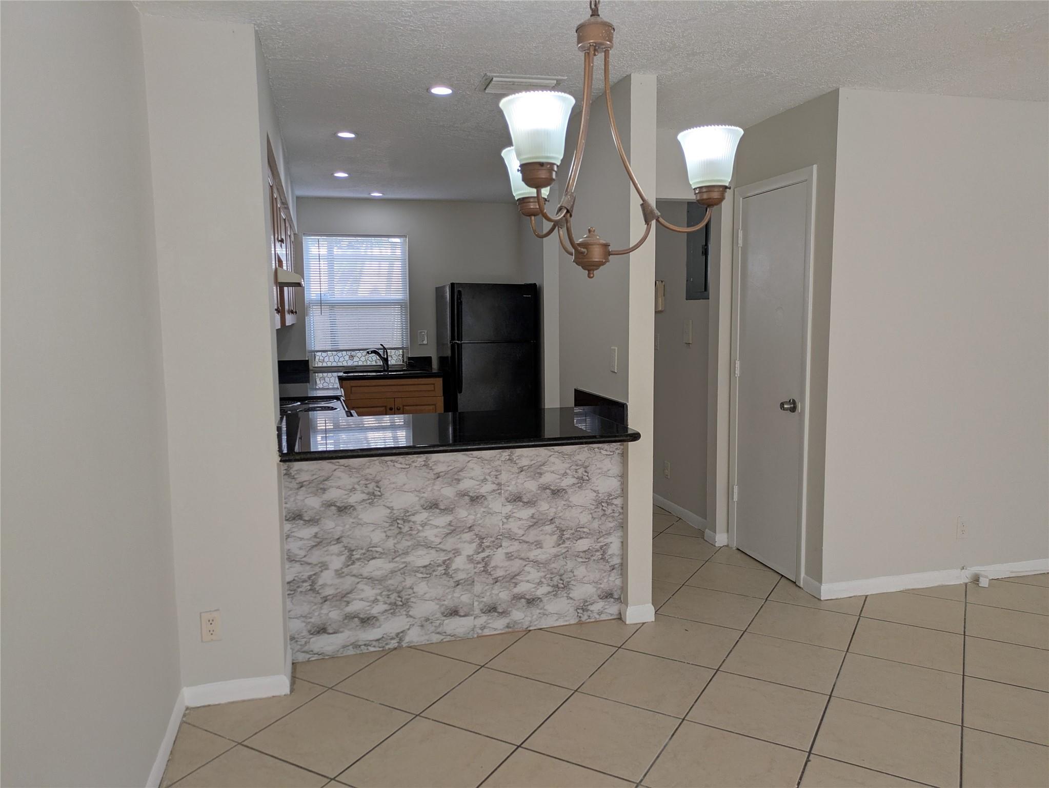 CORAL SPRINGS VILLAGE GRE - Residential Lease