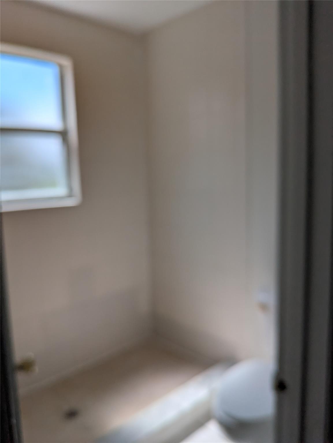 CORAL SPRINGS VILLAGE GRE - Residential Lease