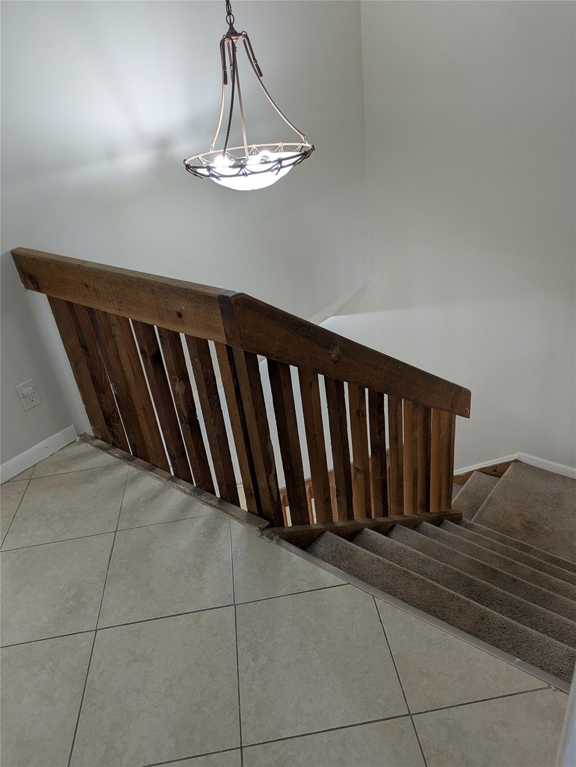 CORAL SPRINGS VILLAGE GRE - Residential Lease