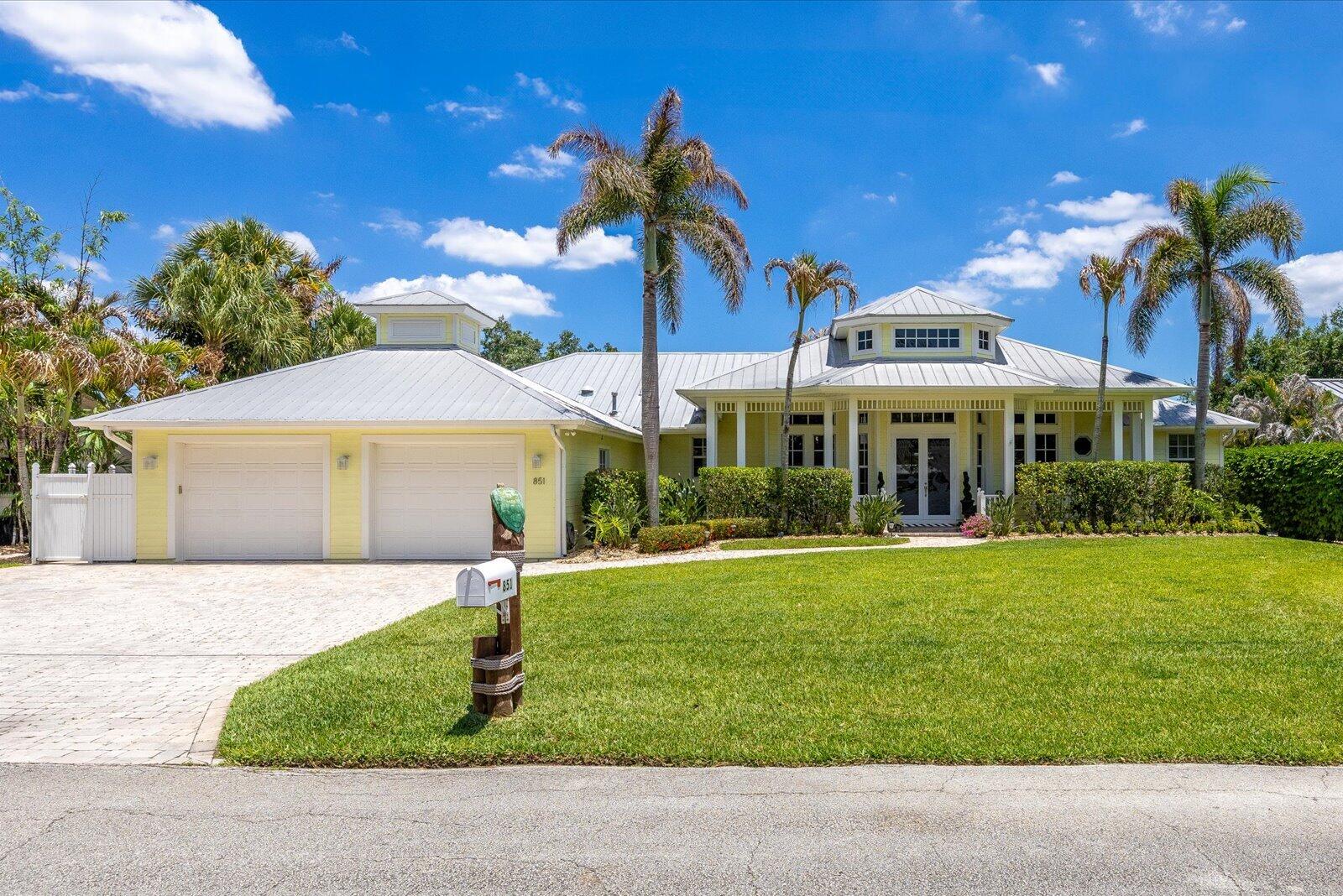 851 SW Pine Tree Lane