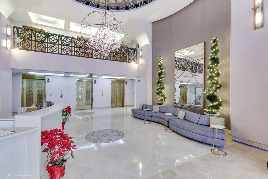 Photo of 255 Evernia Street #1008, West Palm Beach, FL 33401 (MLS # B26023761)