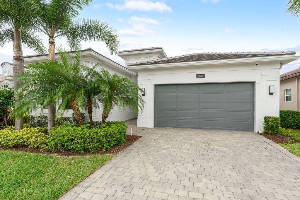 Photo of 12567 Crested Butte Avenue, Boynton Beach, FL 33437 (MLS # B26004286)