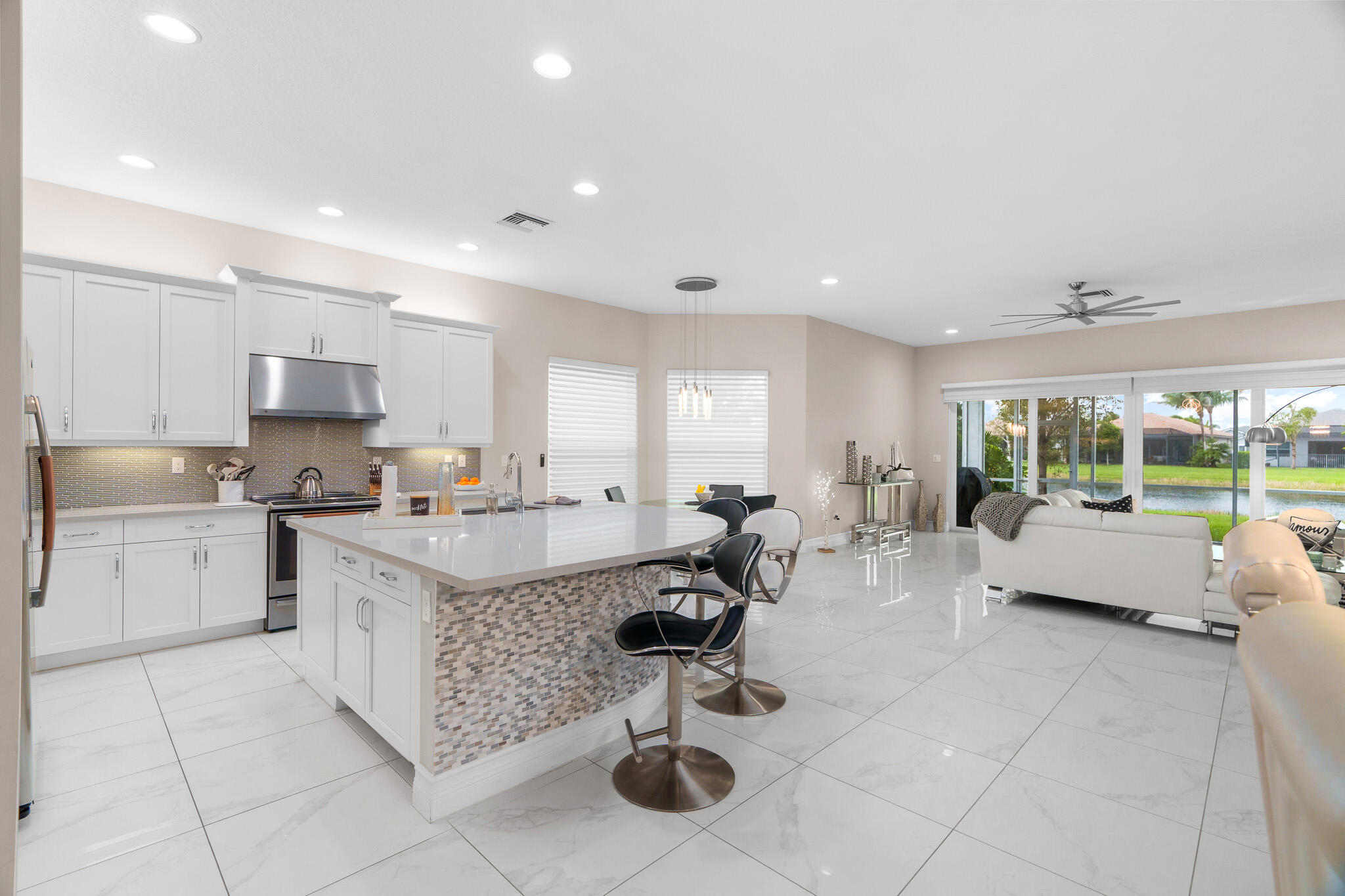 VALENCIA COVE AGR PUD SOUTH PL - Residential