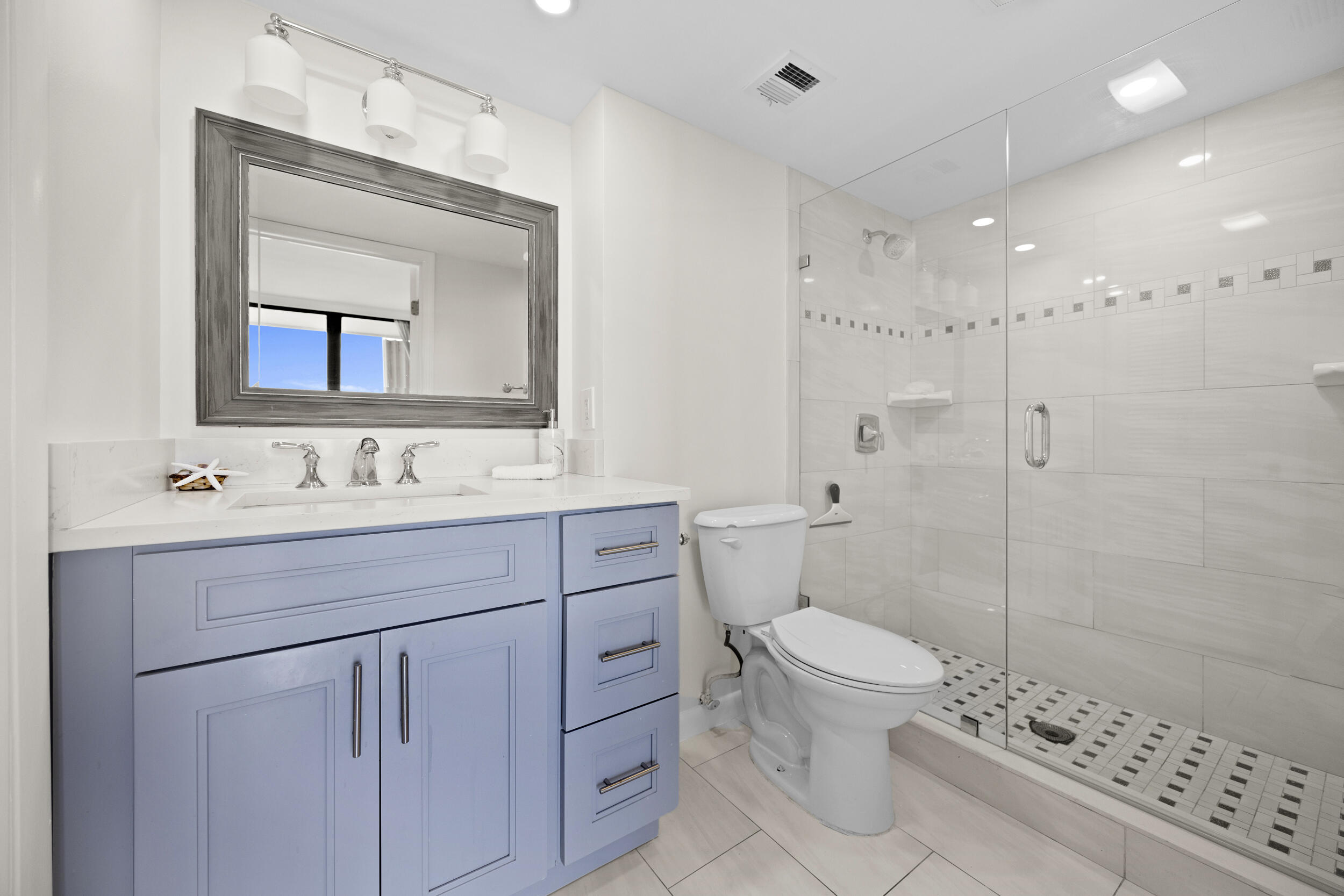 LANDS OF THE PRESIDENT CONDO 7 - Residential