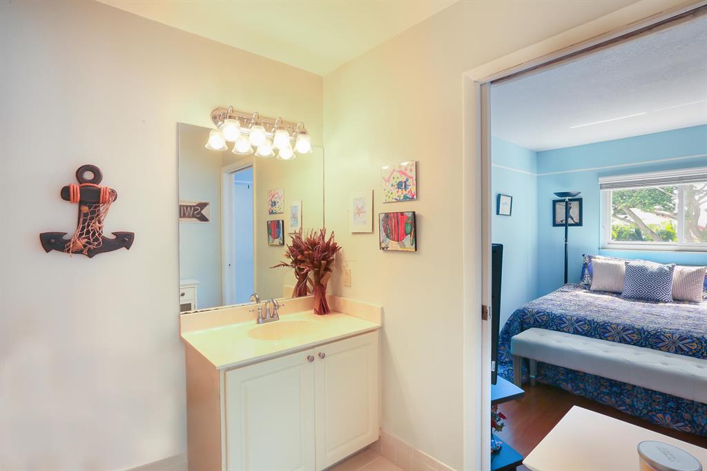 BOCA PARK CONDO - Residential