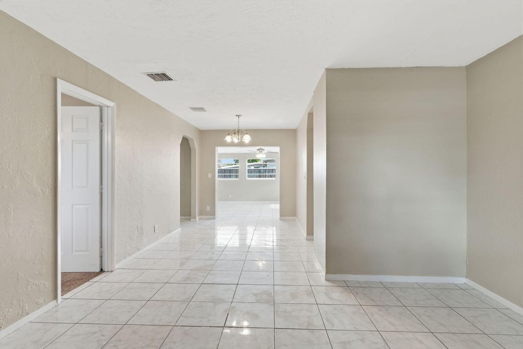 Photo of 1531 NW 41st Court, Oakland Park, FL 33309 (MLS # B26010476)