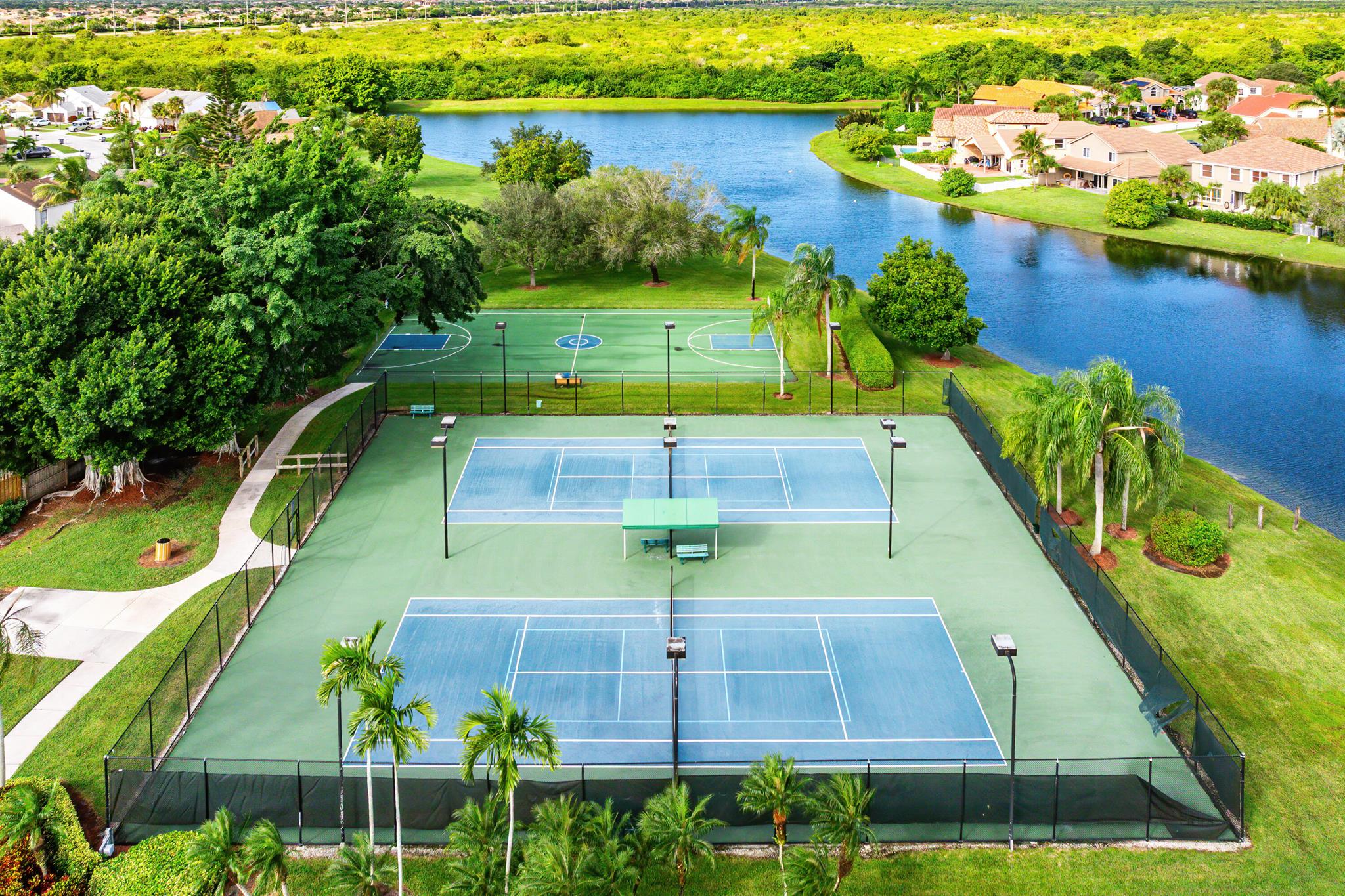 BOCA WINDS PAR D-2 - Residential